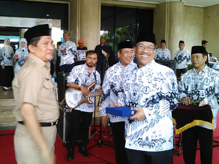 Pencarian PGRI Kota Jakarta Barat - Persatuan Guru Republik Indonesia Cabang Kota Jakarta Barat